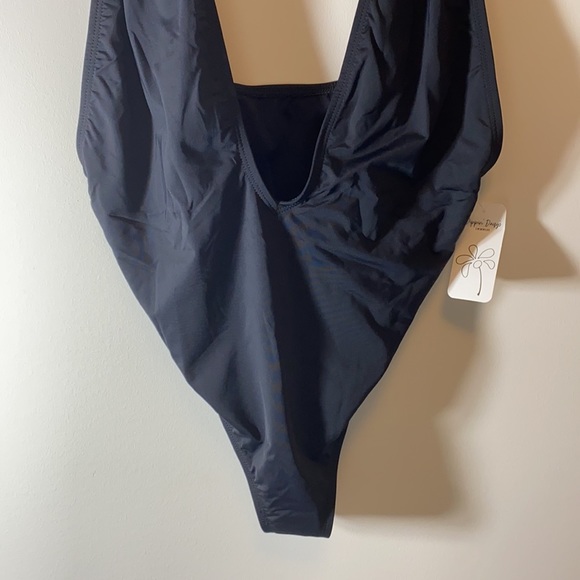 NWT Dippin' Daisy's Euphoria Swimsuit Black Plus Size - Picture 4 of 8